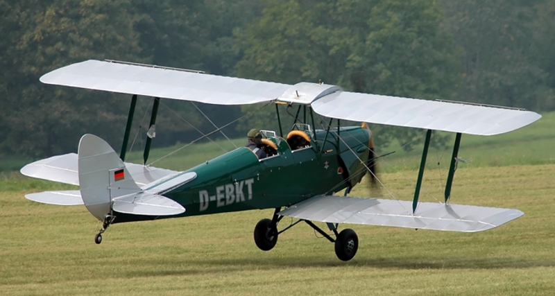 Maquette Avion D.H. 82A Tiger Moth jeux et jouets Royan Ikaipaka